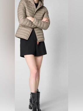 SAVE THE DUCK Light Gray Quilted Ultra Light Jacket with Orange Zip Pull M